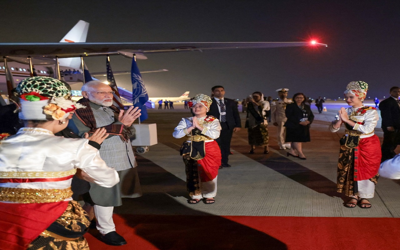 PM Modi: Prime Minister Narendra Modi arrives in Jakarta, ASEAN-India Summit