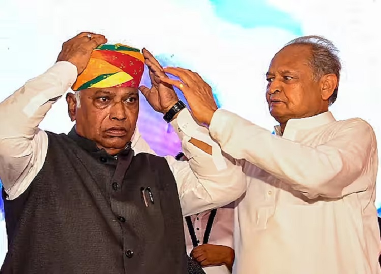 Rajasthan Elections 2023: Before the assembly elections, Congress President Kharge praised Gehlot, targeted BJP.