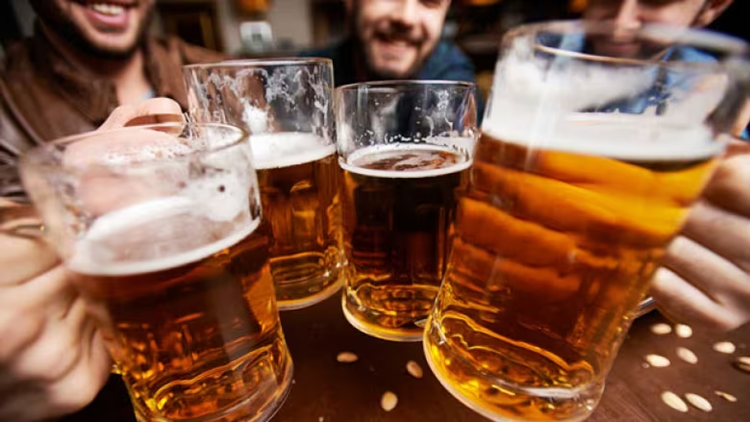 New Year's reminder: 7 effects of drinking too much alcohol on the body