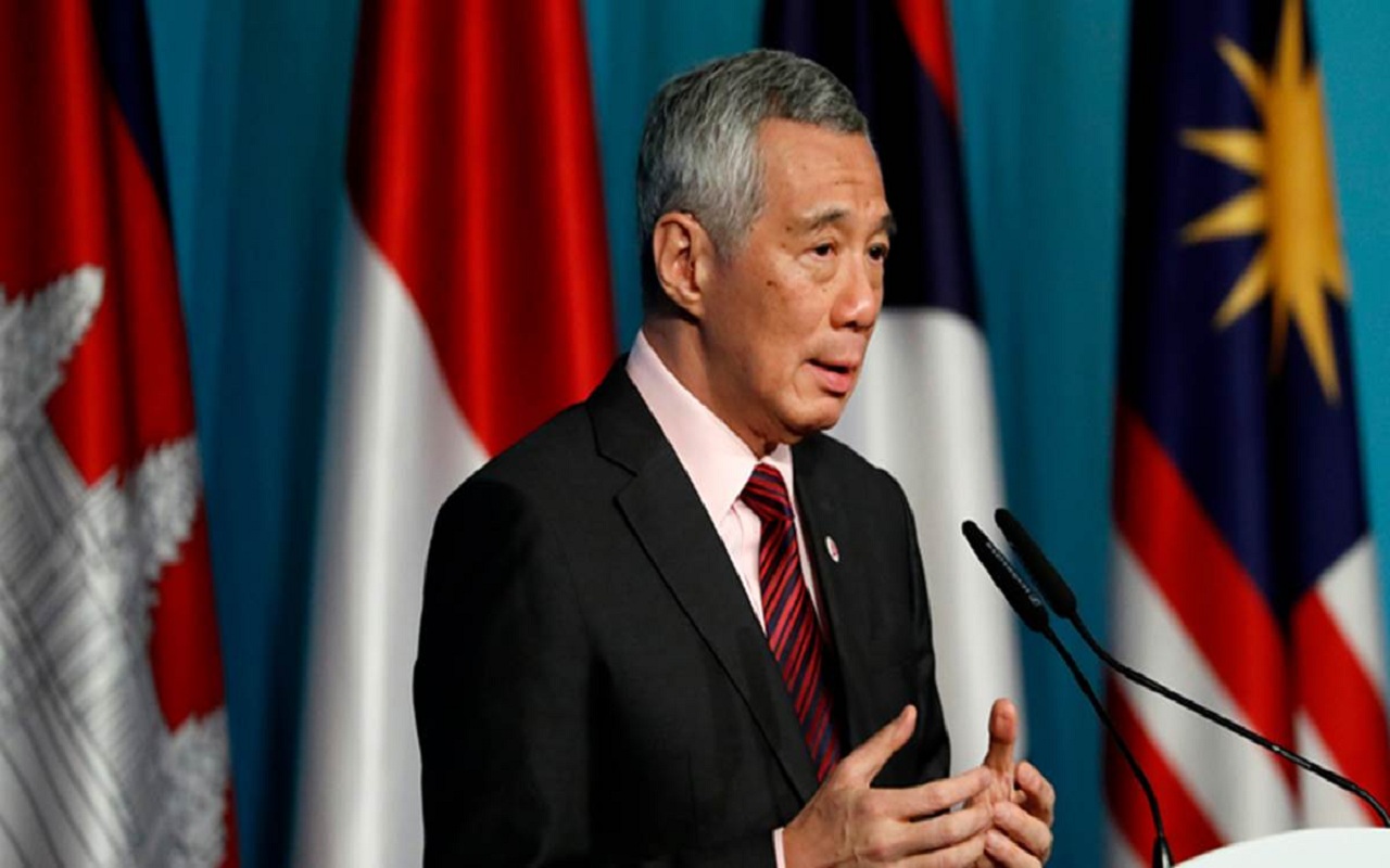 Singapore's Prime Minister becomes infection free, returns to work