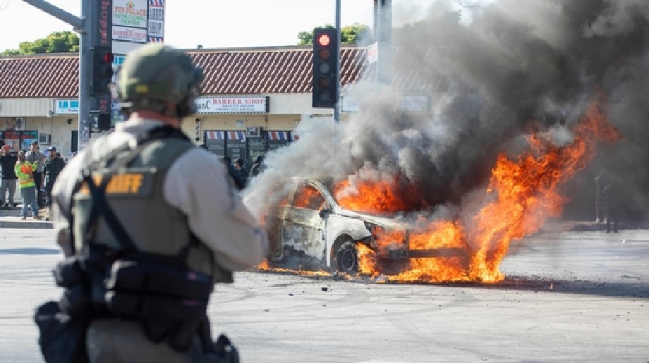 Tension has increased in America after Trump's decision, National Guard deployed