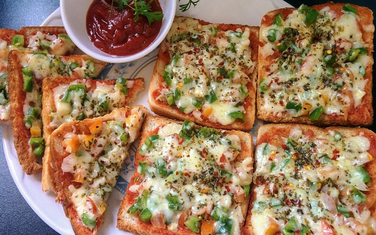 Recipe Tips: You can also make Italian bread pizza at home, not from the market