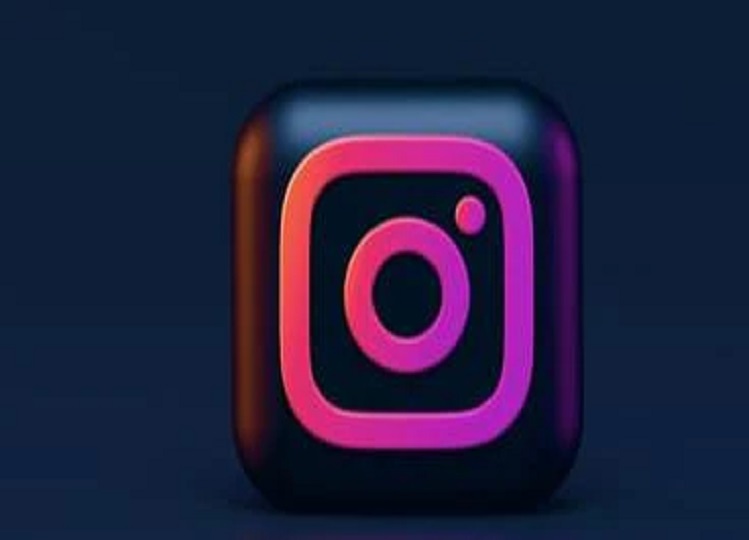 Tech Tips: Add video and images to Instagram story with this process
