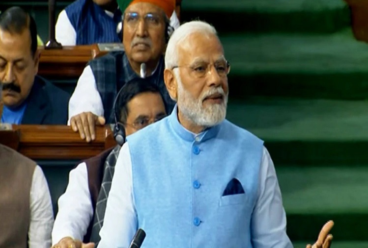 Budget session: Prime Minister Narendra Modi surrounded the opposition, reminded of the days of scams