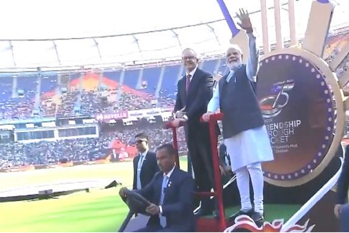 Gujarat : Modi, Albanese do 'lap of honour' of stadium ahead of India-Australia Test match