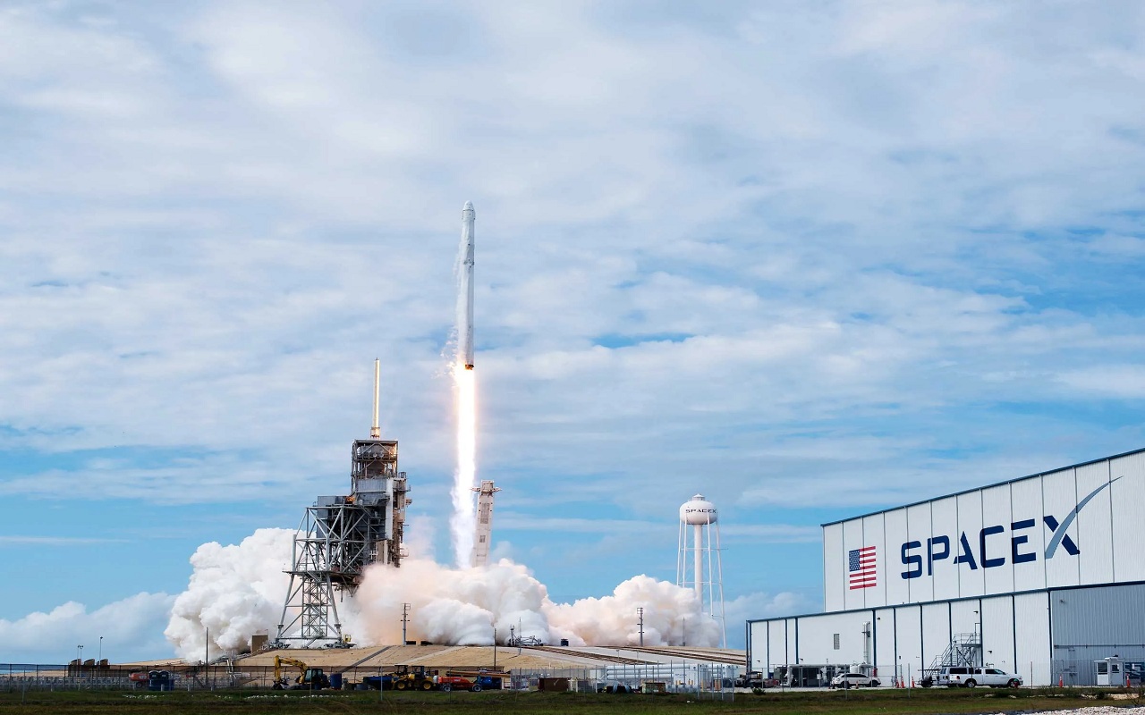 NASA plans to launch SpaceX supply mission to space station