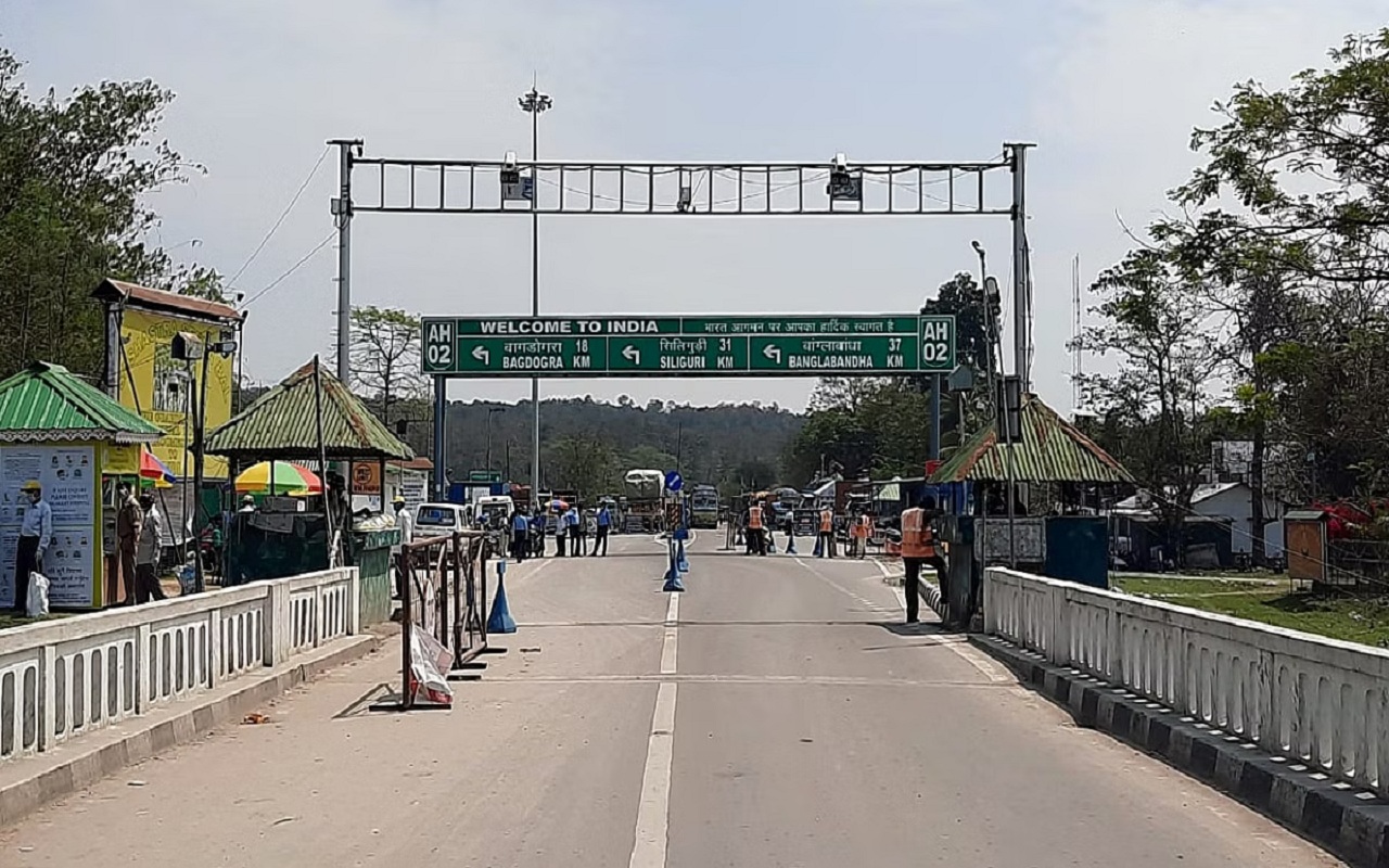 Uttar Pradesh: Alert on Nepal border in view of civic elections