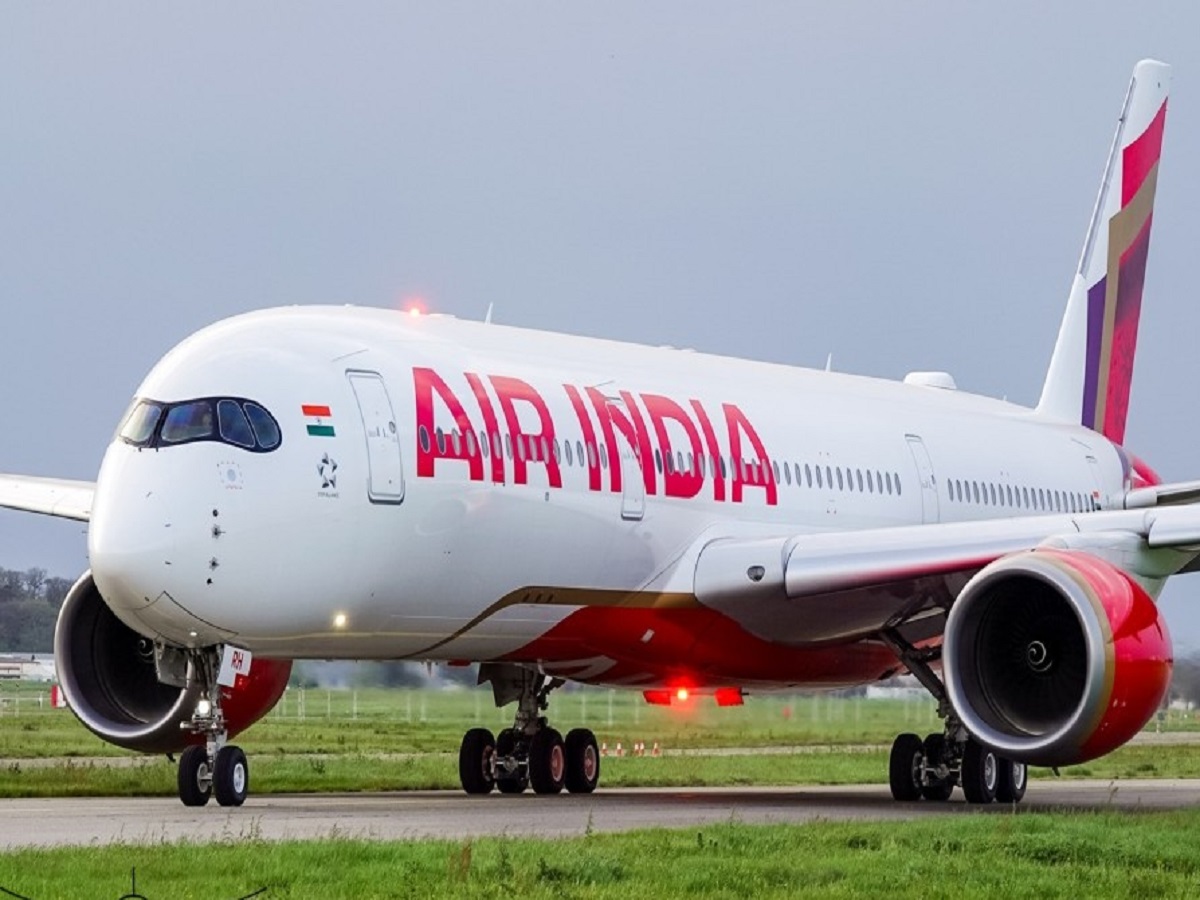 Air India: Salaries of Officials and Number of Flights May Be Cut