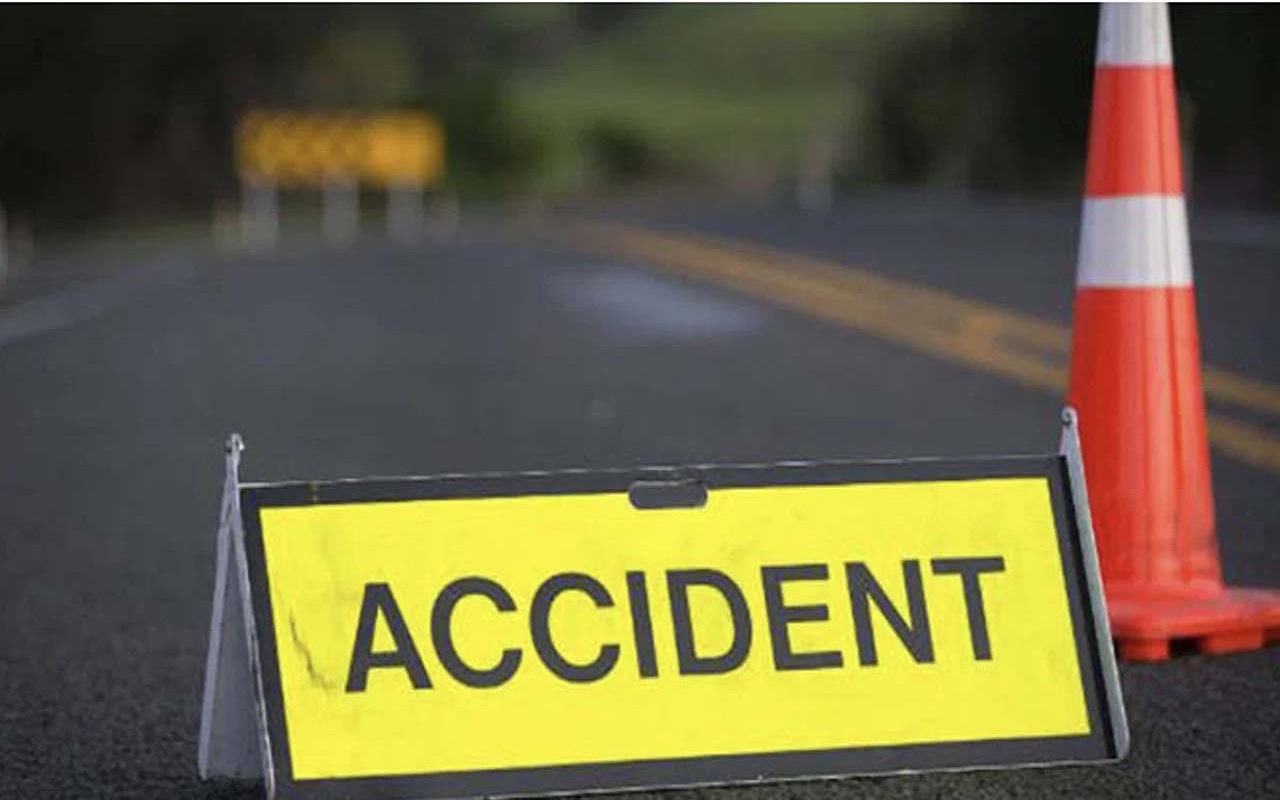Two laborers from Madhya Pradesh killed, two others injured in road accident in Dwarka