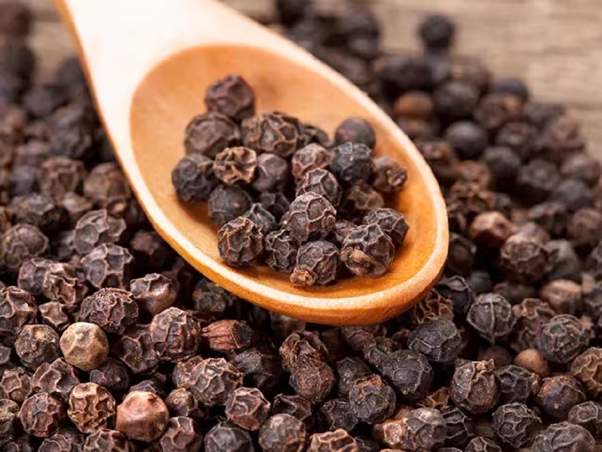 Health Tips: Black pepper is highly beneficial for health, you will be amazed to learn about its benefits