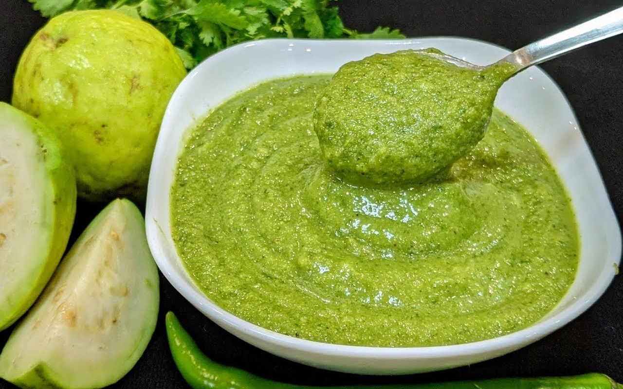 Recipe Tips: The taste of lunch will increase, you can also make sweet and sour guava chutney.