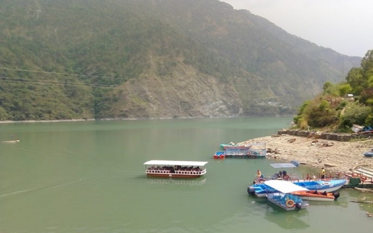 Travel Tips: To make your trip to Himalal Pradesh memorable, definitely visit Chamera Lake