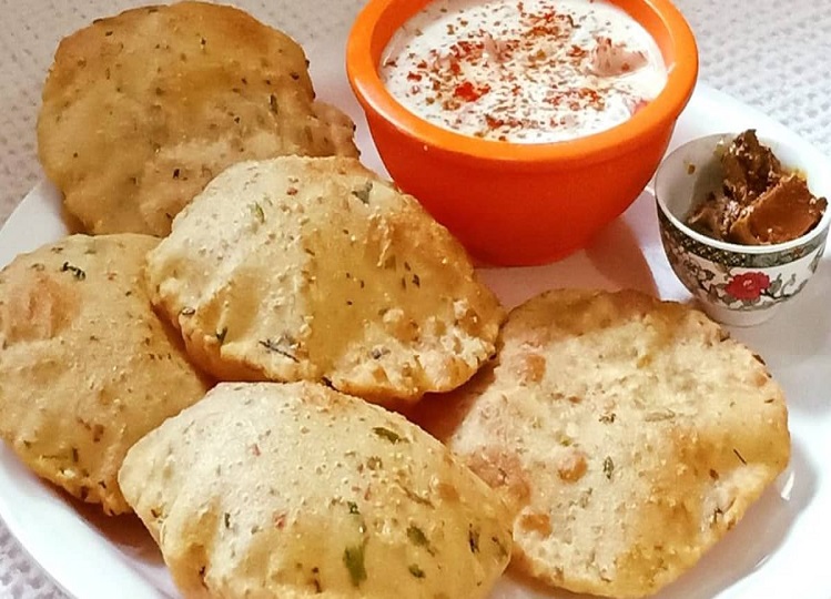 Recipe Tips: You can also make Semolina Potato Masala Puri for breakfast this time.