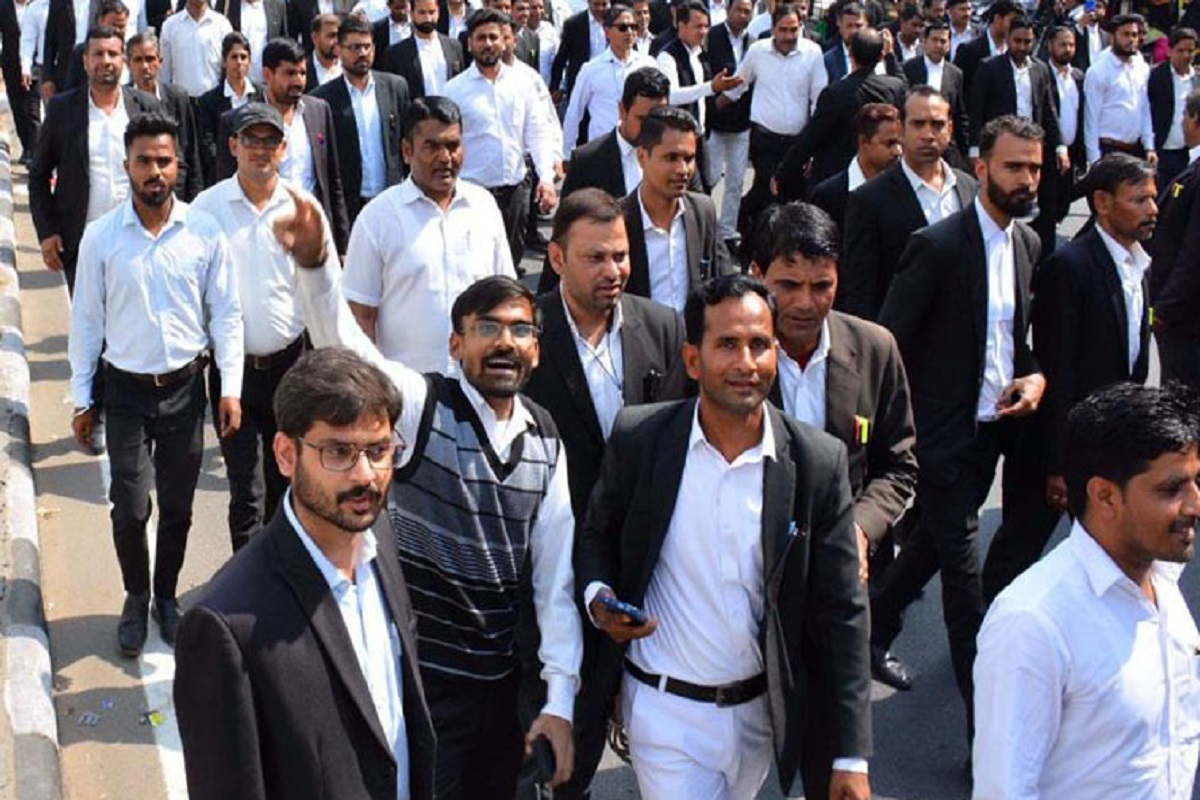 Jaipur : Lawyers' strike is going to end soon, Rajasthan government is going to introduce bill