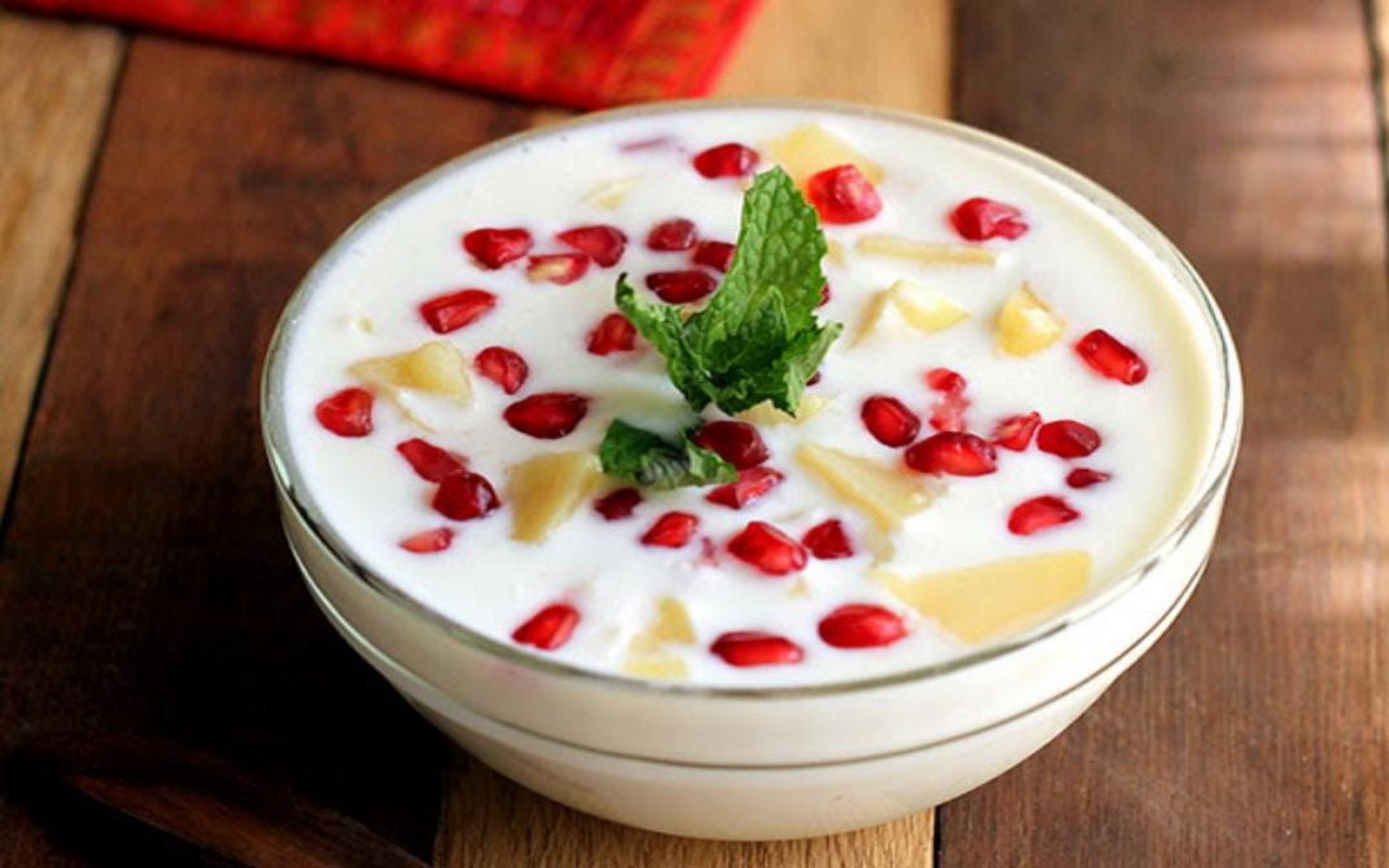 Lunch recipe: You can also make potato and pomegranate raita in summer, it will increase the taste of your lunch
