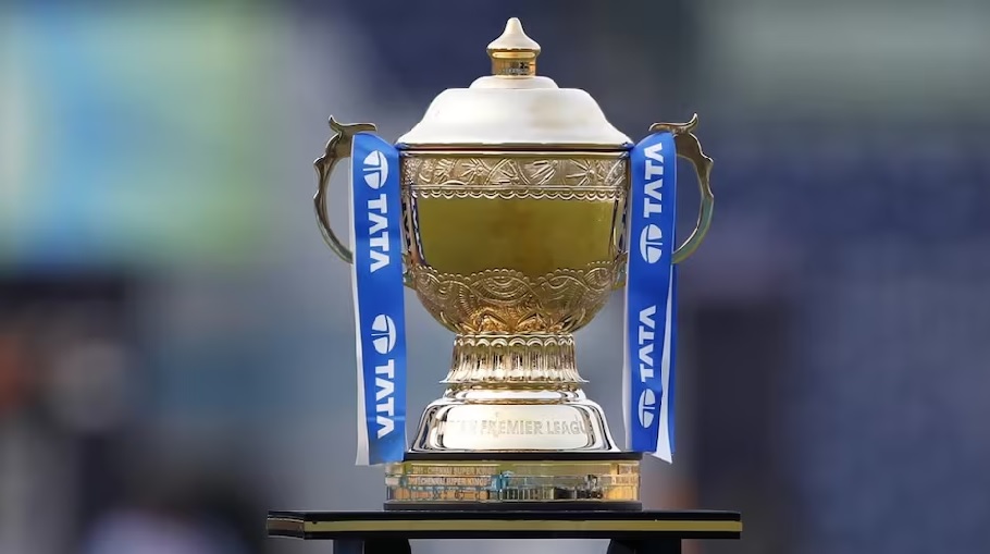 BCCI is trying to restart IPL, but foreign players of RCB, PBKS, KKR have gone back home 