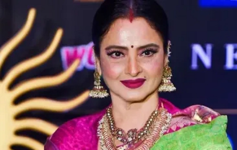 Birthday Special: Rekha owns these expensive cars, earns this much money every year