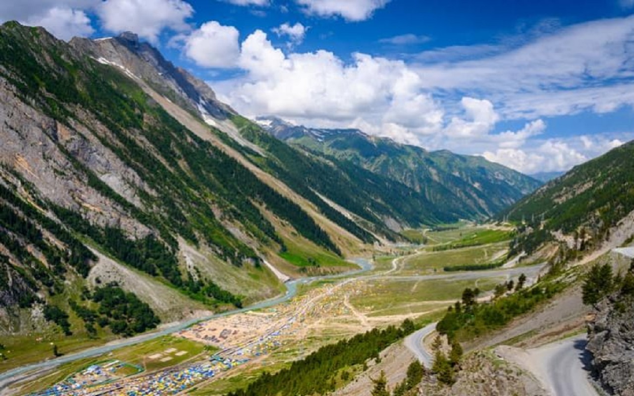 Travel Tips: You will get to see the beauty of nature closely in Baltal Valley of Kashmir