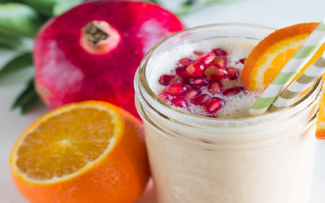Recipe of the Day: Make Orange-Pomegranate Smoothie with this method