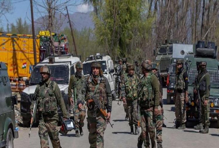 Kashmir-Jawan : Three soldiers killed in a deep gorge near the Line of Control in Kashmir
