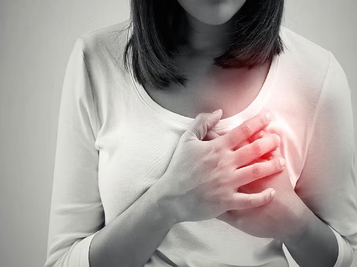 These are also symptoms of heart attack, if you see them, immediately consult a doctor, otherwise…