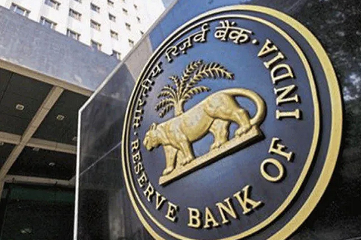 RBI should pause and consider taking a different approach from the Federal Reserve: Soumya Kanti Ghosh