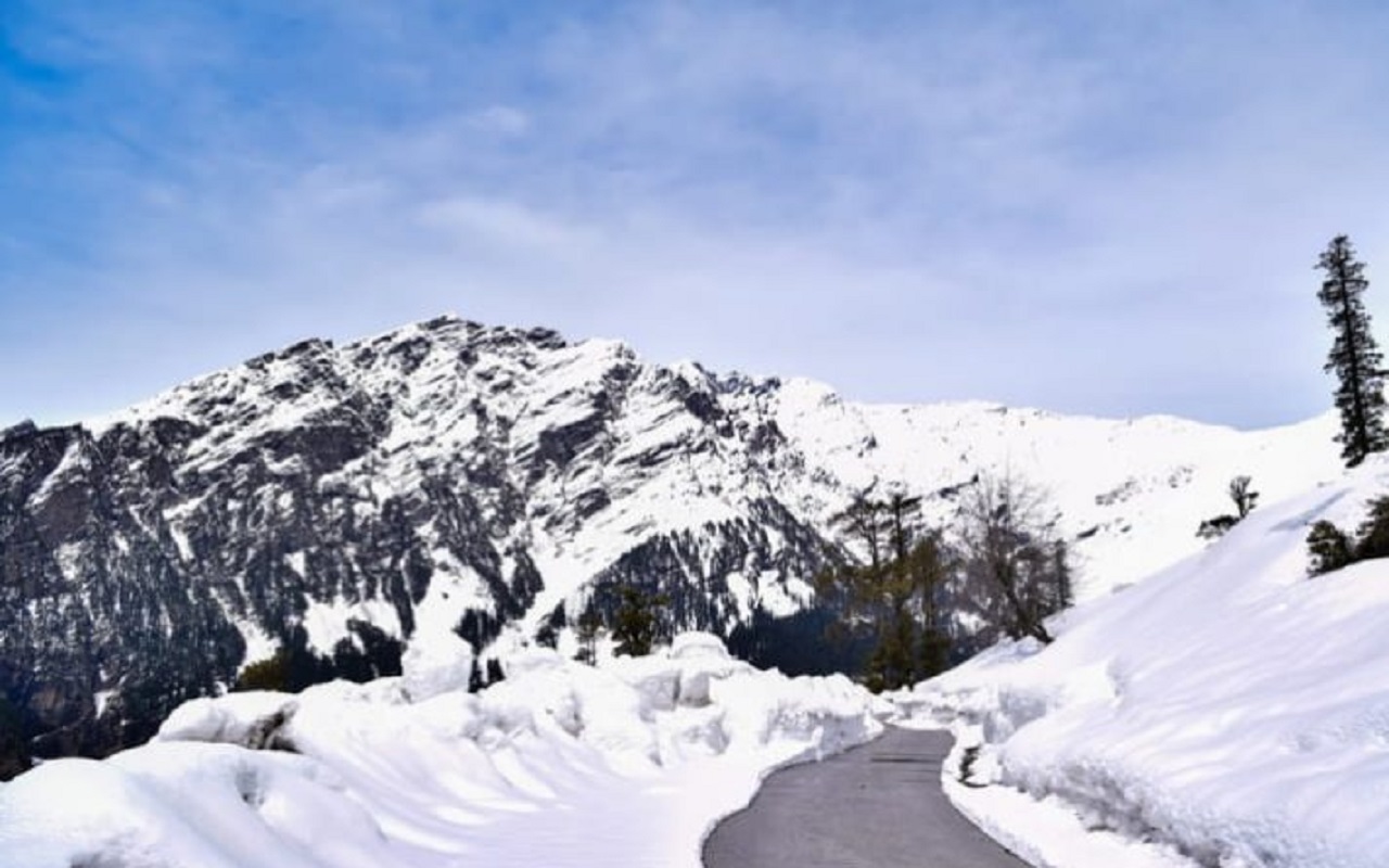 Travel Tips: Best winter honeymoon destination Rohtang Pass, plan a trip with your wife today