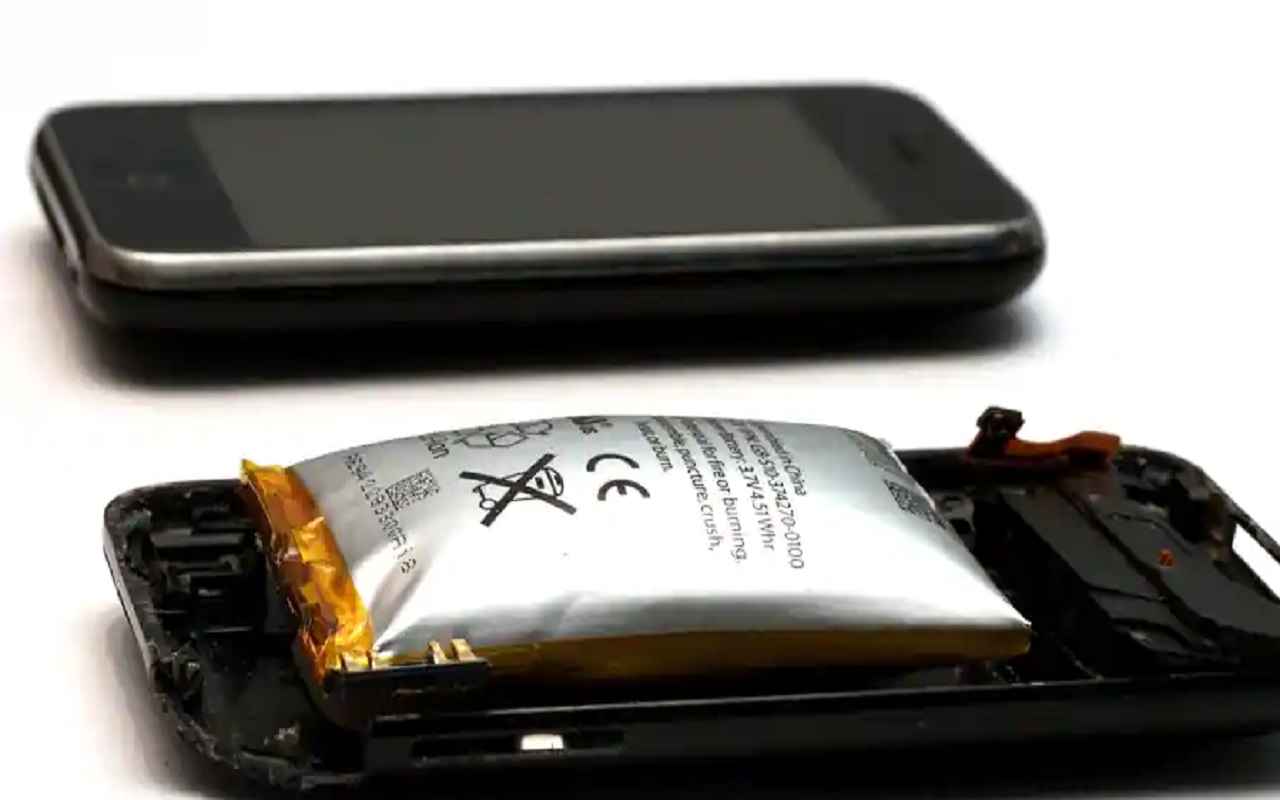 Tech Tips: Phone battery gets damaged soon due to these reasons