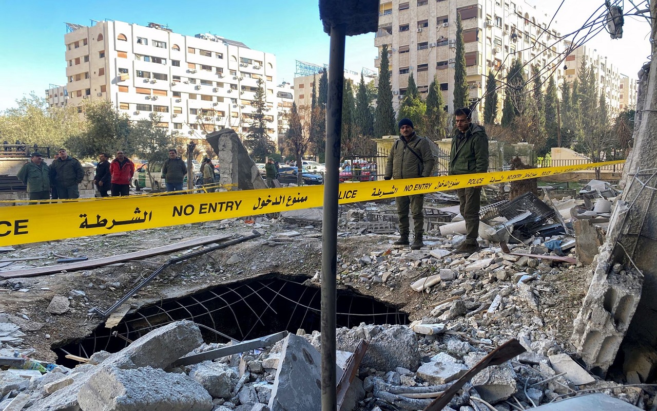 Missile hits residential building in Israel, one killed