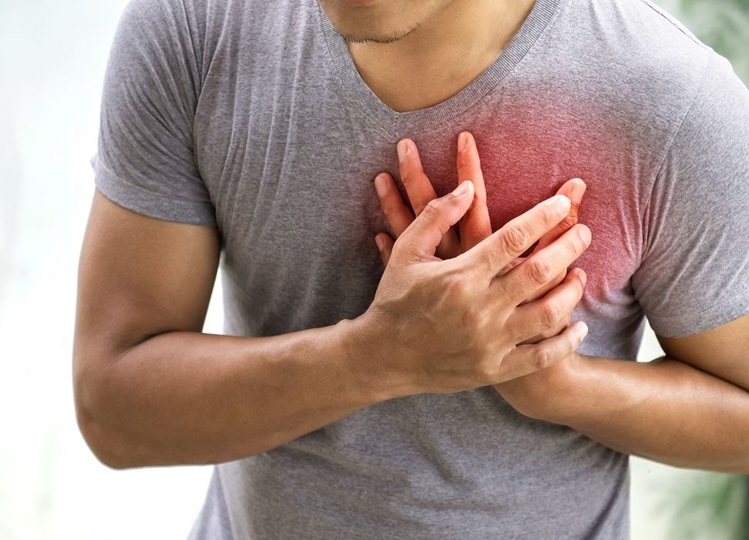 Chest Pain: Why do we complain of chest pain? Are these symptoms of a heart attack? Know here