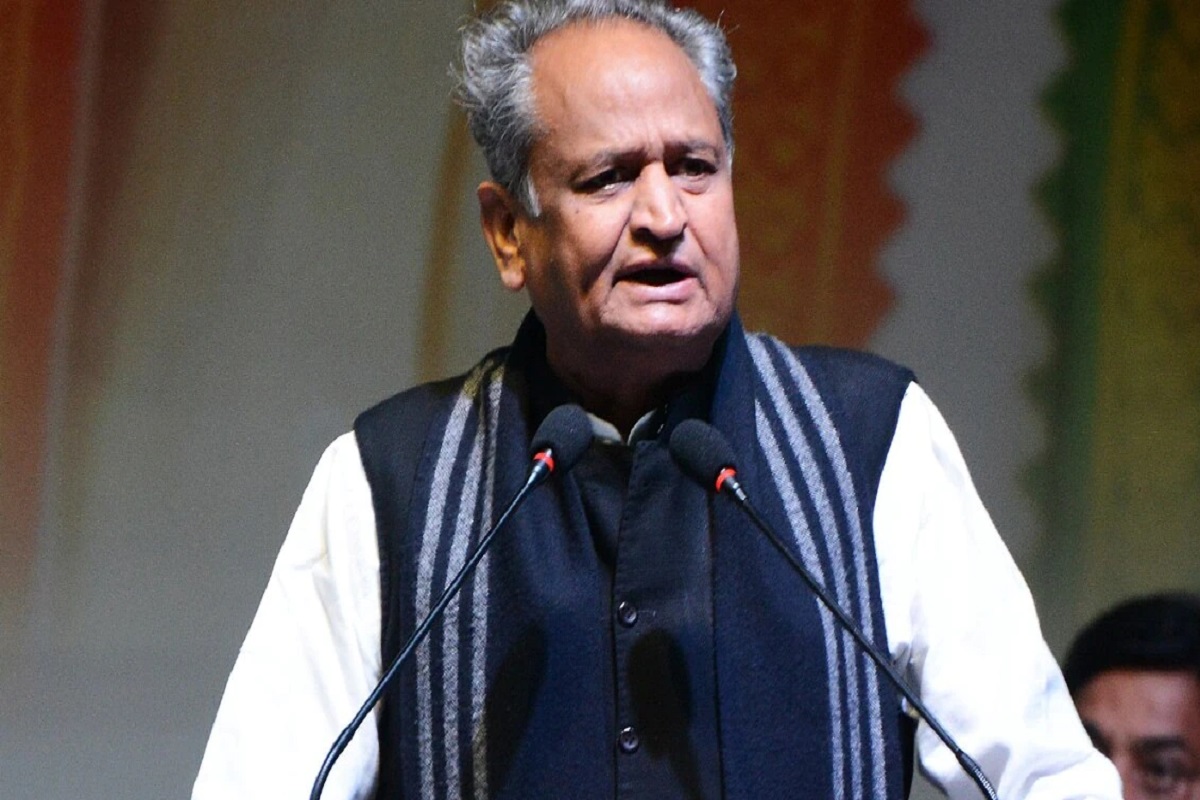 Gehlot targeted the BJP due to the opposition of the widows of the martyrs