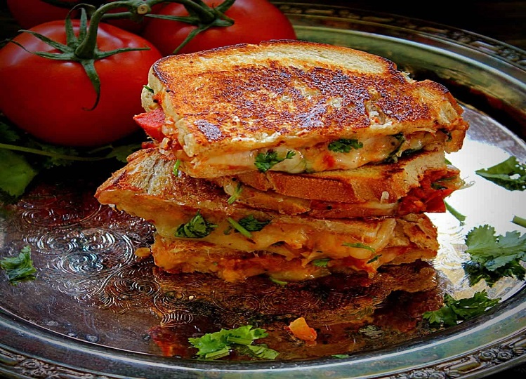 Recipe Tips: If you are bored with the same type of breakfast then make Cheese Tomato Sandwich this time.