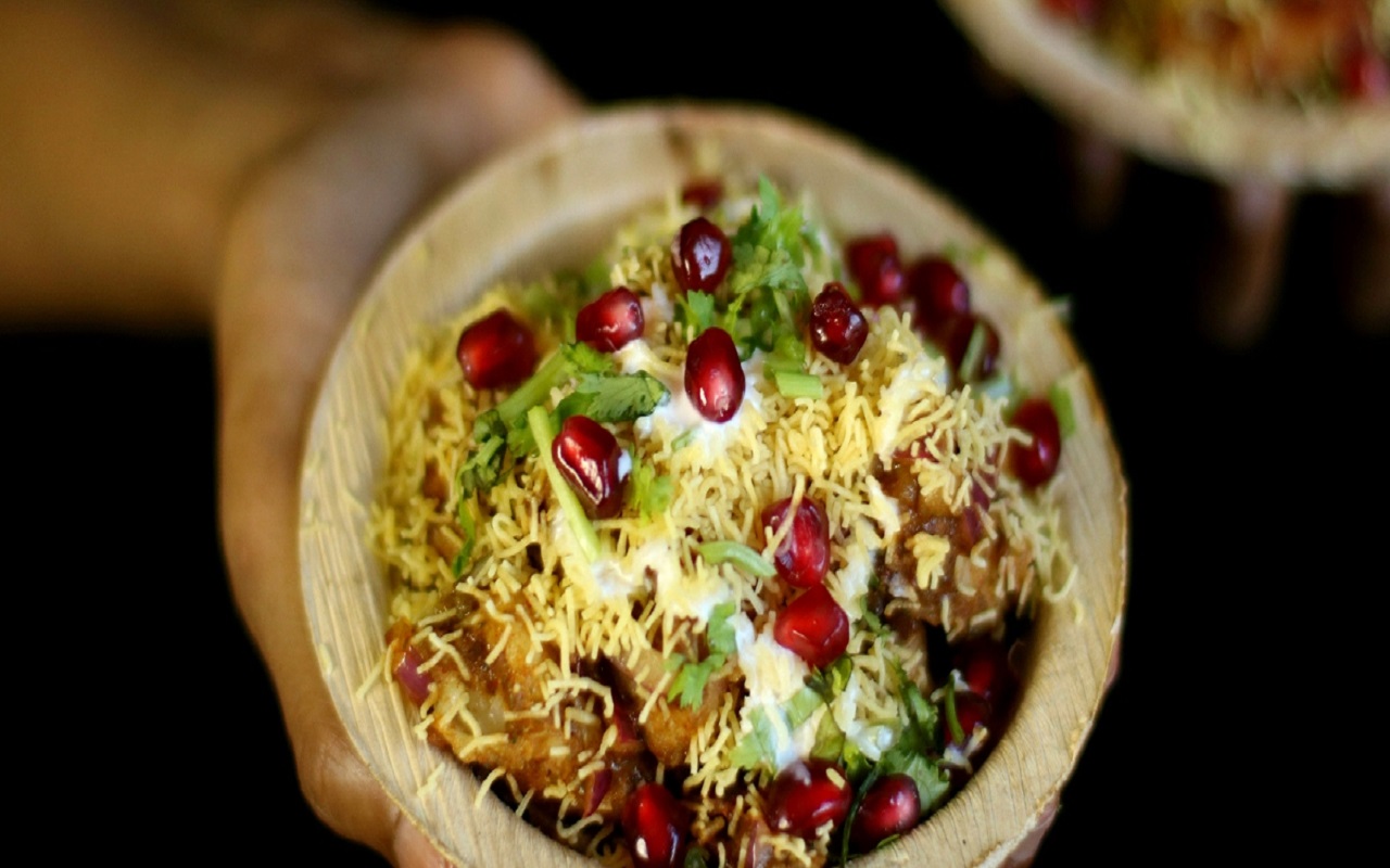 Snacks Recipe: You can also make spicy potato chaat as a snack during the day.