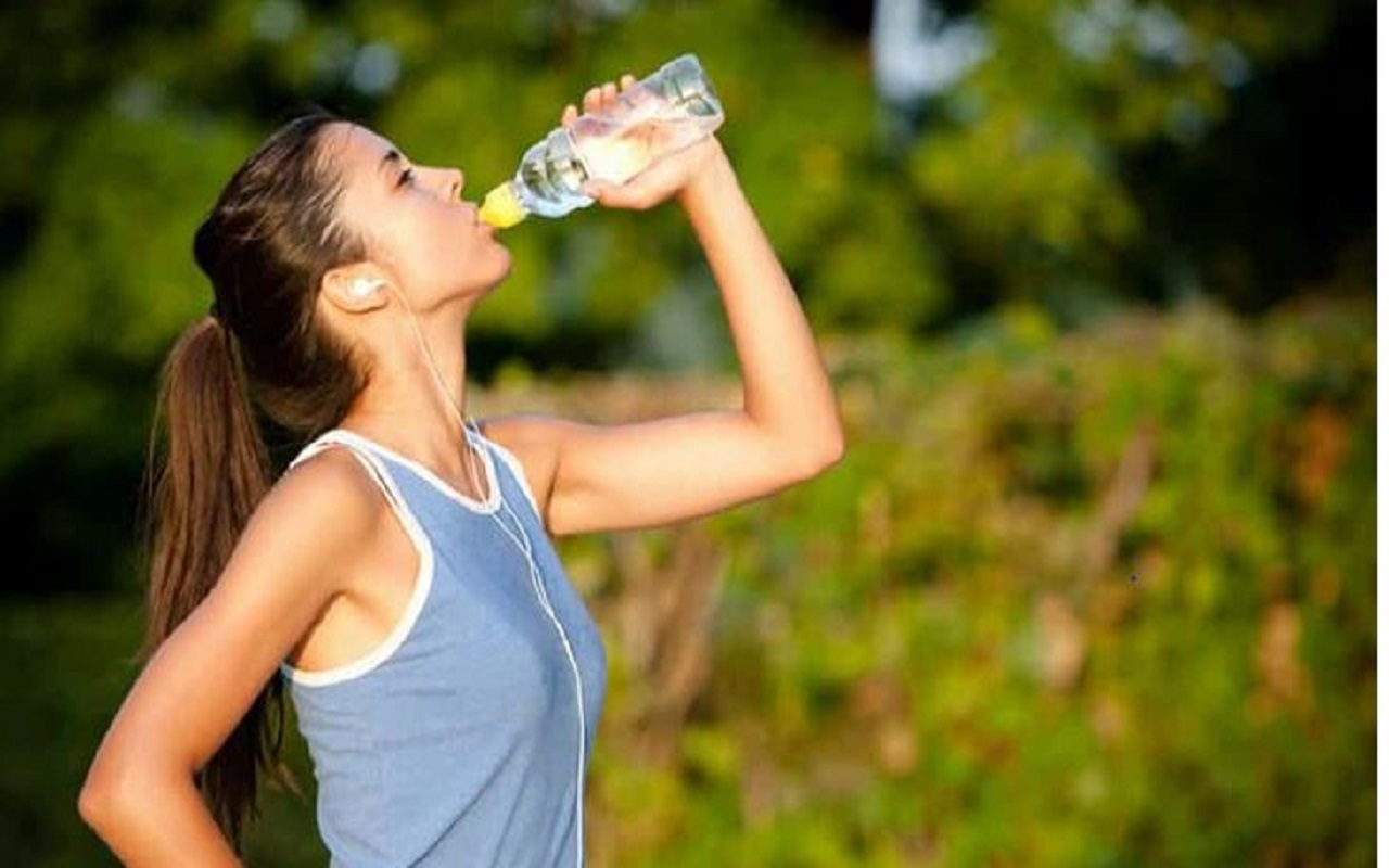Health Tips: You get many benefits by keeping the body hydrated, you can adopt these methods