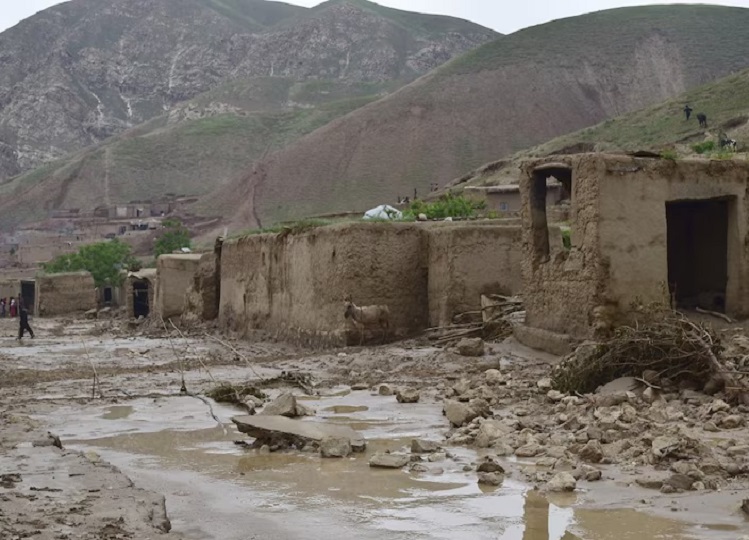 Afghanistan: More than three hundred people died due to sudden flood, so many families were affected