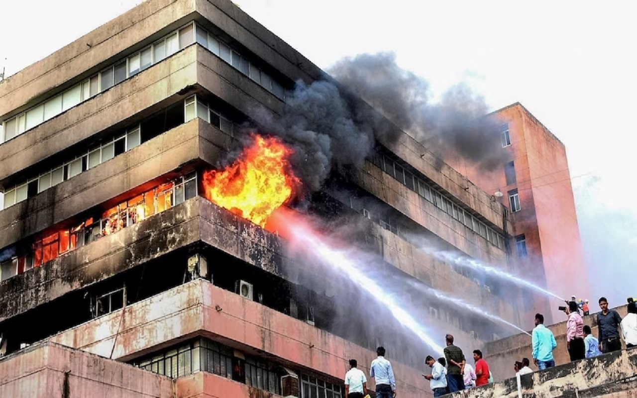 Satpura Bhavan Fire: Control found on the fierce fire in Satpura Bhawan, CM formed a committee to investigate, had to seek help from the Center