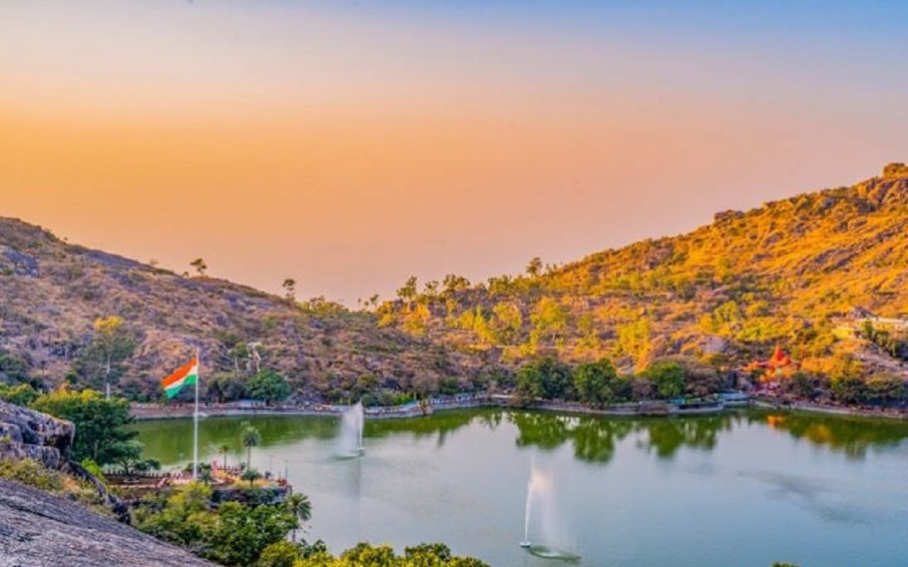 Travel Tips: Mount Abu is the only hill station of Rajasthan, make a plan to visit