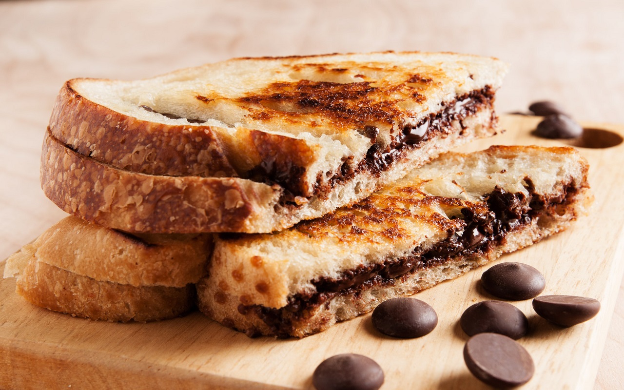 Breakfast Recipe: Chocolate Sandwiches That Your Kids Will Definitely Love