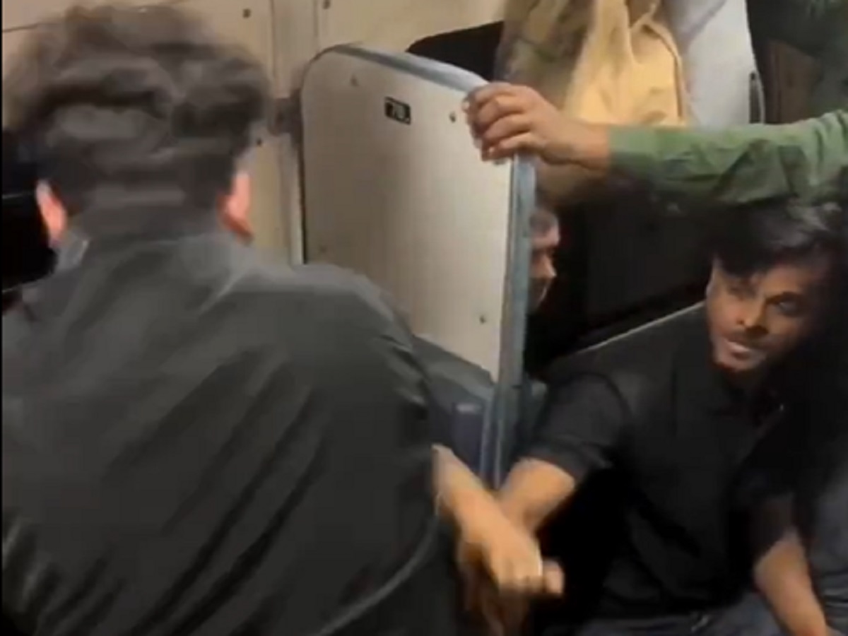 Viral Video: Man Starts Doing This to a Woman on a Train right in Front of Everyone
