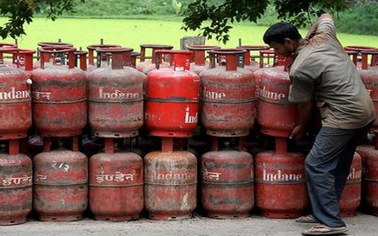 LPG Cylinder: Big news regarding gas cylinder, 75 lakh women will get benefit from the decision of Modi government, gas will be available for free….