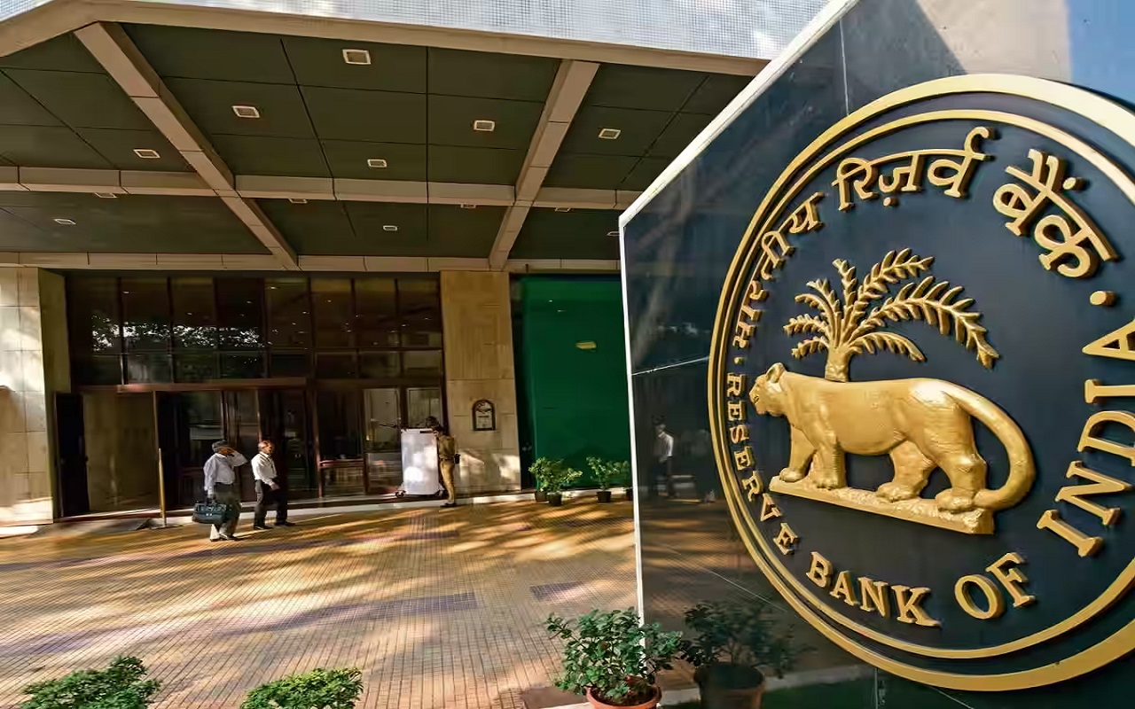 RBI rules: Banks will have to return the registry within 30 days of completion of home loan, otherwise a fine of Rs 5,000 will have to be paid every day.