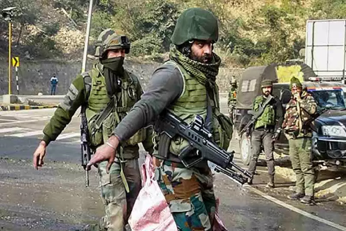 Kashmir : LeT terrorist associate arrested in Baramulla