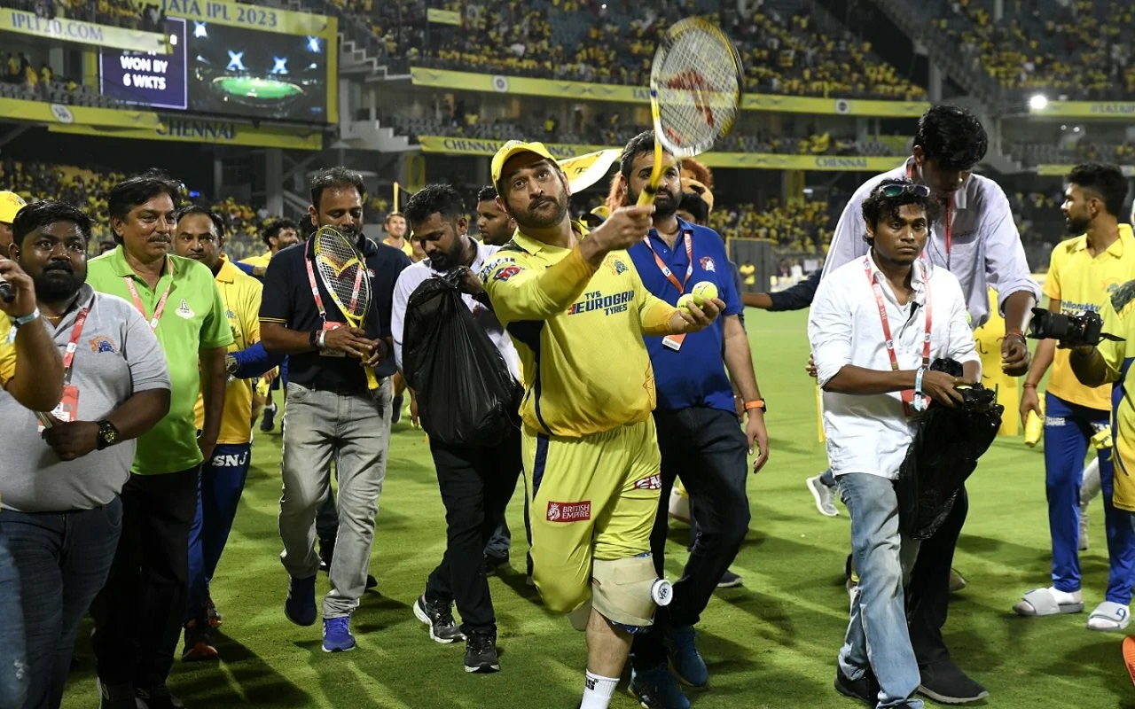 IPL 2023: After the match, CSK captain Dhoni was seen doing something like this in the stadium, the speculation of retirement intensified