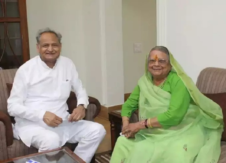 Rajasthan: BJP MLA praising CM, calling Gehlot a king-maharaja