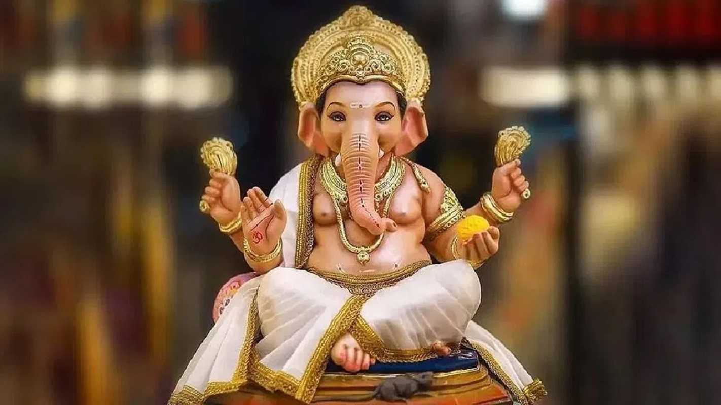 Ganesh Chaturthi 2023: These things are very dear to Lord Ganesha, you should also bring them at home on the day of Chaturthi.