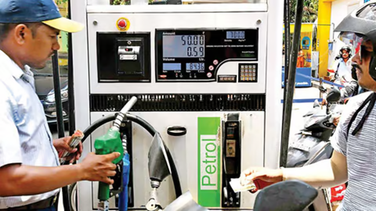 Free petrol? Google Pay users can get fuel worth ₹200 without any charge with this trick, click to know the trick