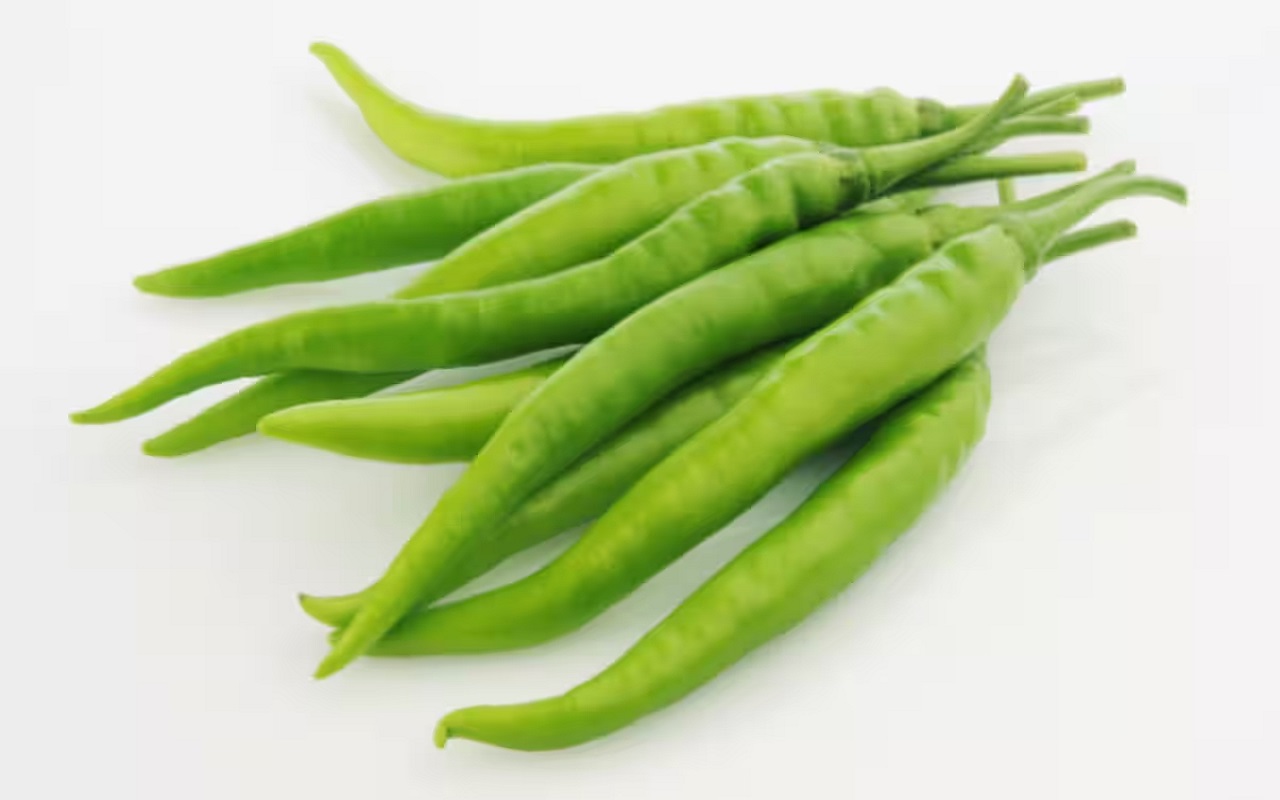Health Tips: If you eat green chillies daily you will get these tremendous benefits.