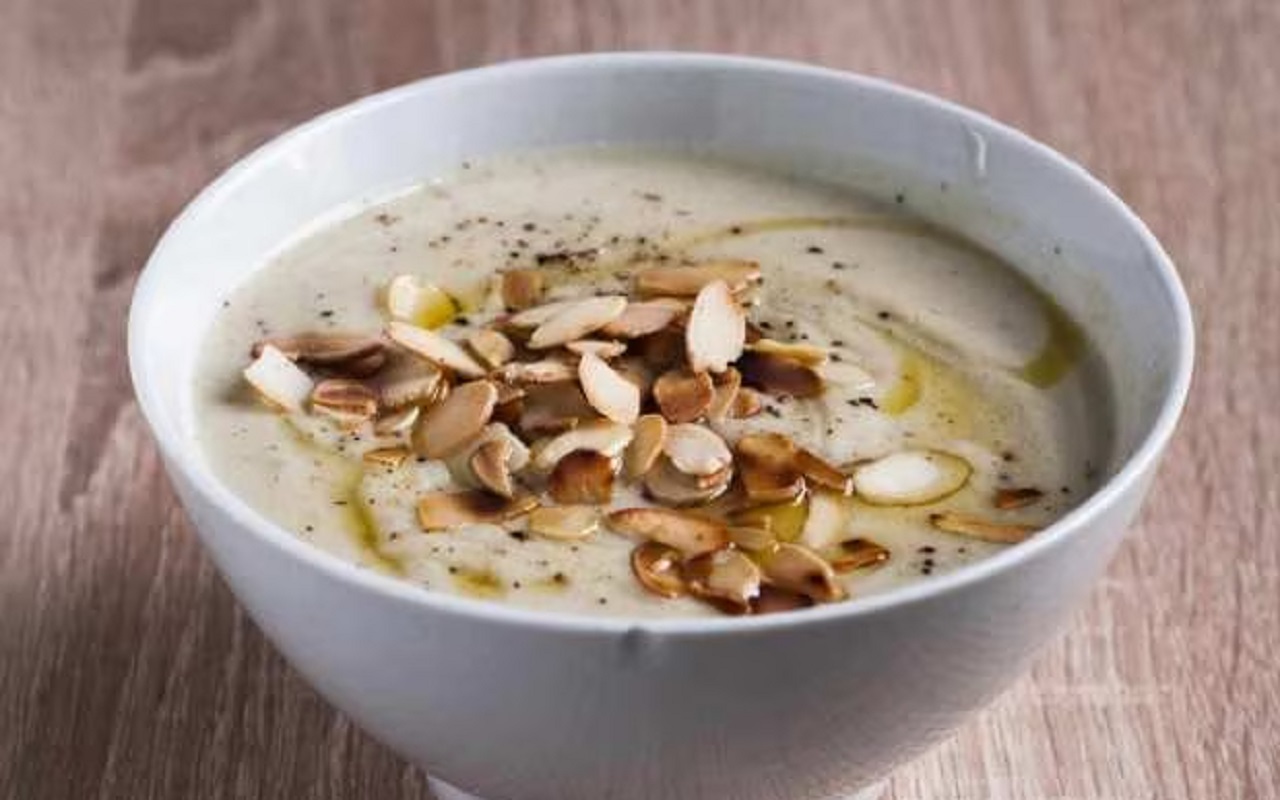 Recipe of the Day: Make almond soup with this method, it is very tasty