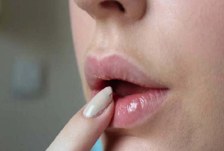 Beauty Tips: If the skin around your lips is also turning black then this could be the reason