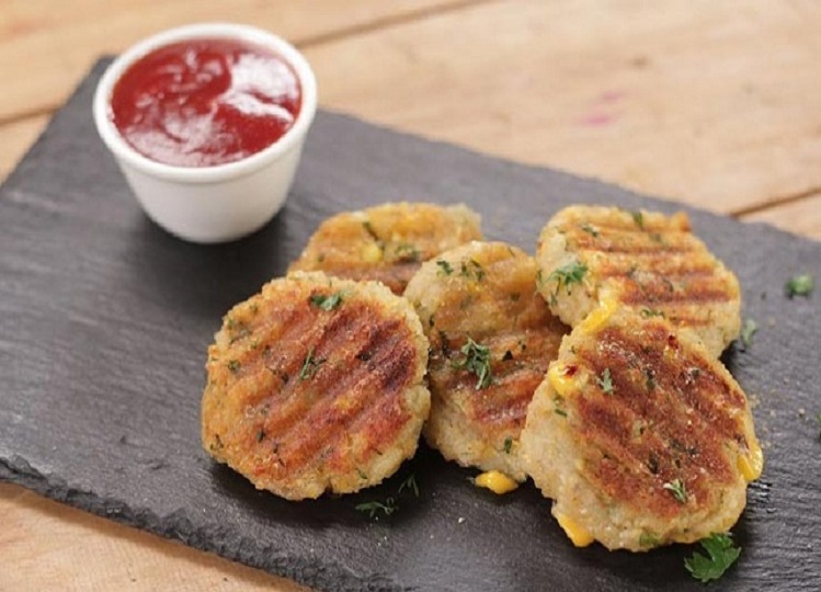 Recipe Tips: If you feel like eating chaat then you can make sweet corn tikkis.